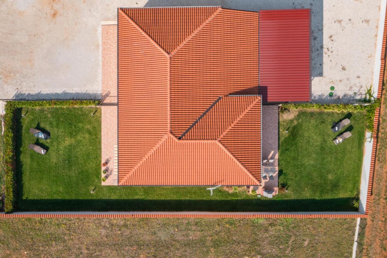 Villa Gracia Sveti Lovreč Pazenatički Exteriér fotografie