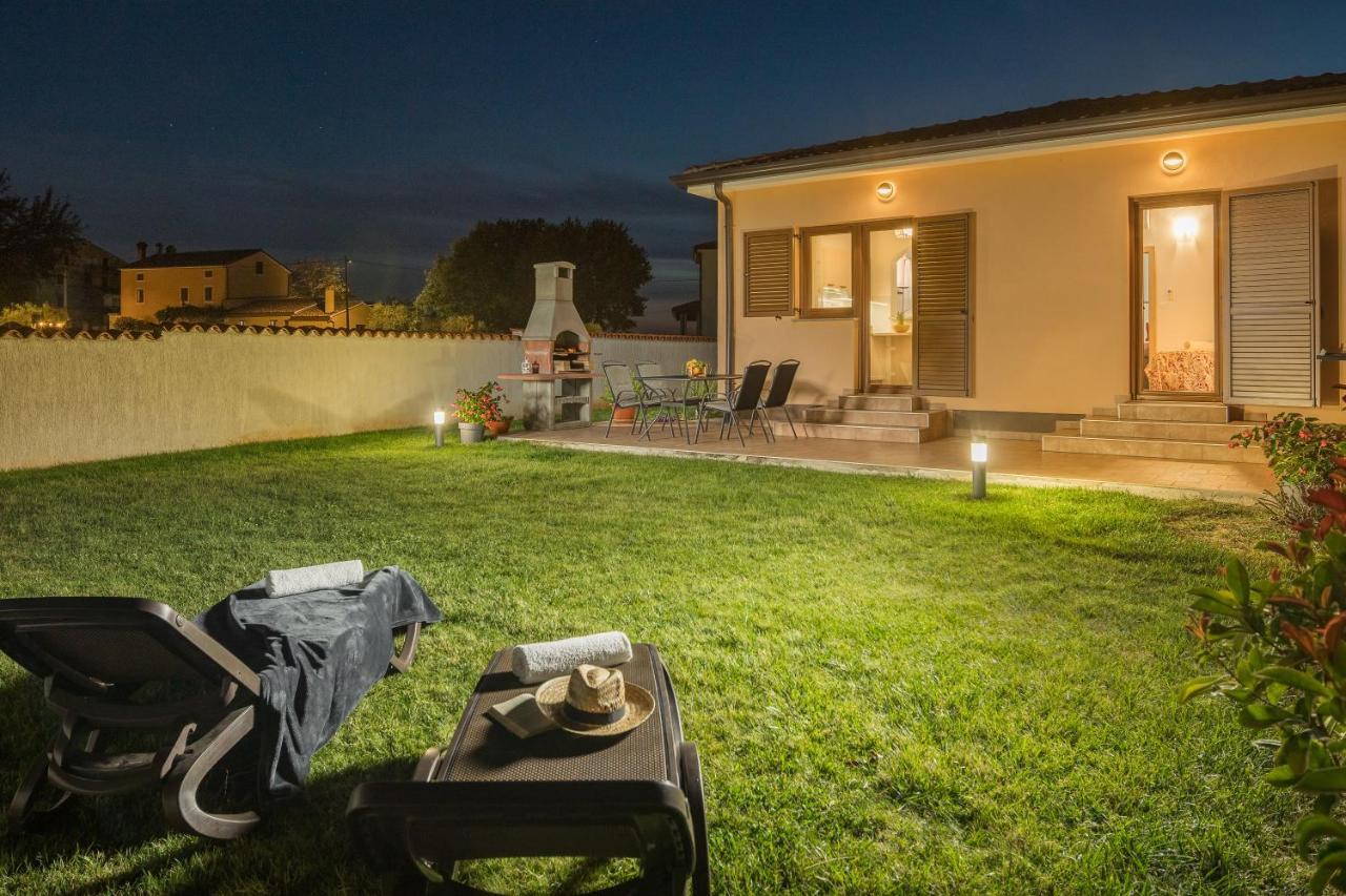 Villa Gracia Sveti Lovreč Pazenatički Exteriér fotografie