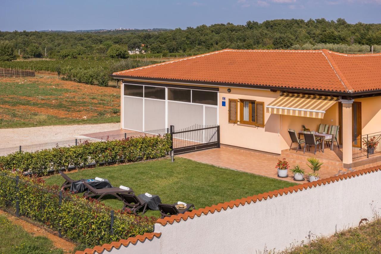 Villa Gracia Sveti Lovreč Pazenatički Exteriér fotografie